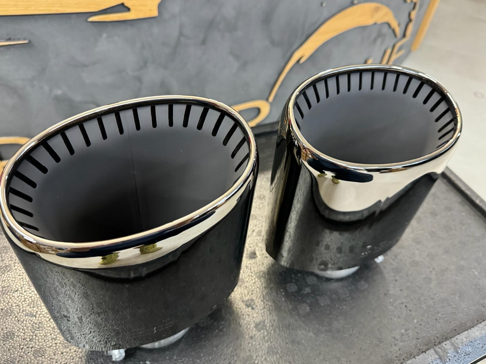 PORSCHE CAYENNE SPORT AUSPUFF ENDROHR SCHWARZ 9Y3253823D 9Y3253824D ORIG NEU!! - Obrázek 6