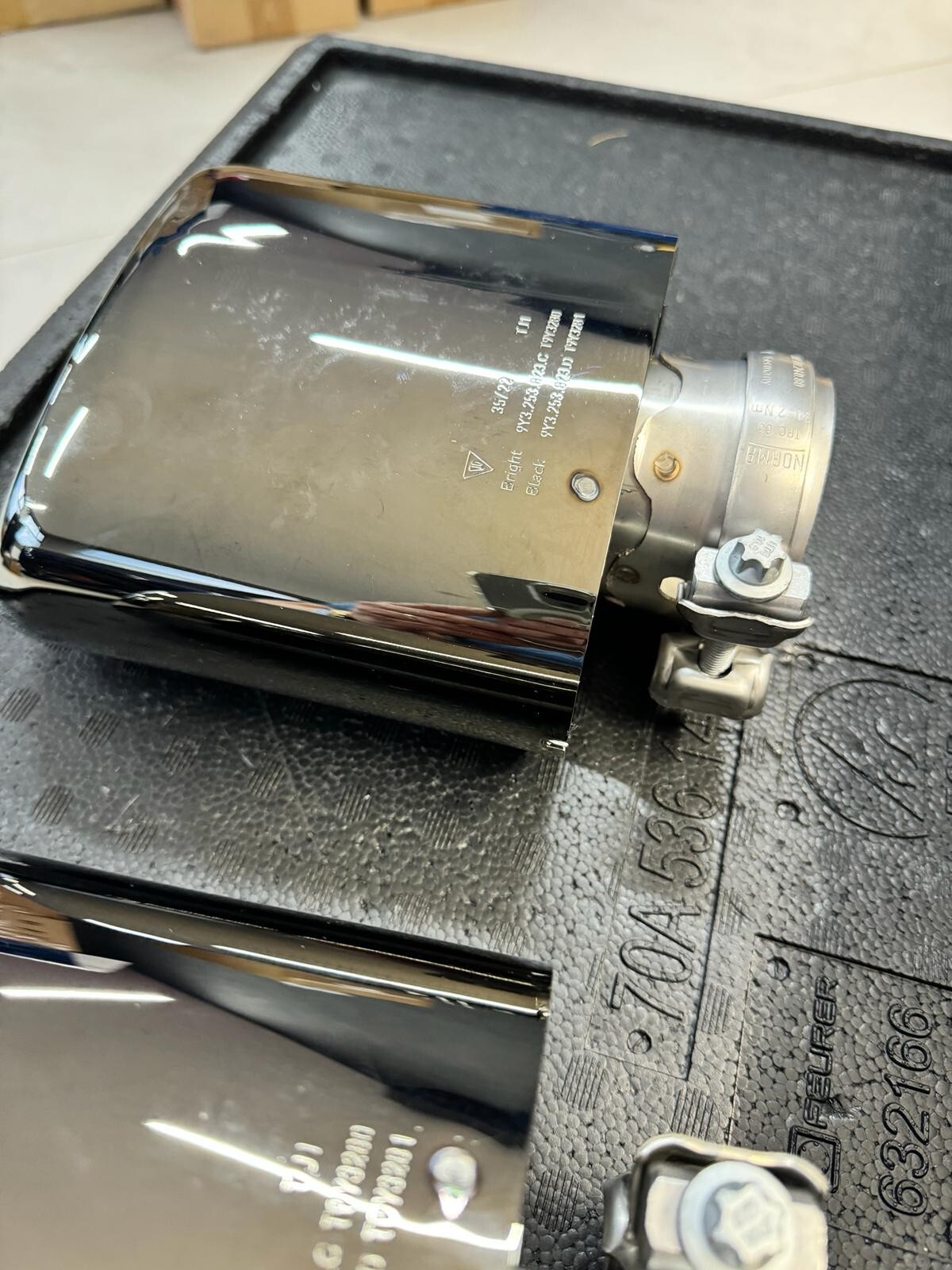 PORSCHE CAYENNE SPORT AUSPUFF ENDROHR SCHWARZ 9Y3253823D 9Y3253824D ORIG NEU!! - Obrázek 10