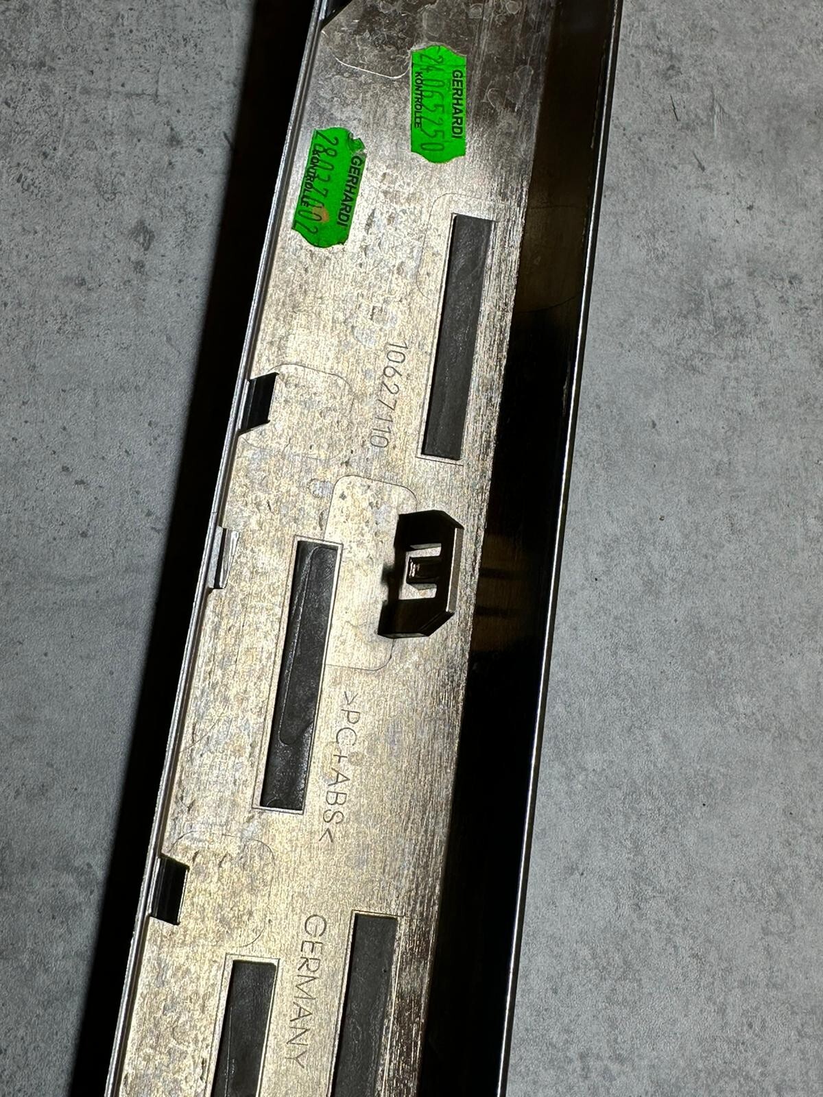 ROLLS ROYCE WRAITH DAWN ABDECKUNG KOFFERRAUMDECKEL, COVER TRUNK LID 51247301517 - Obrázek 9