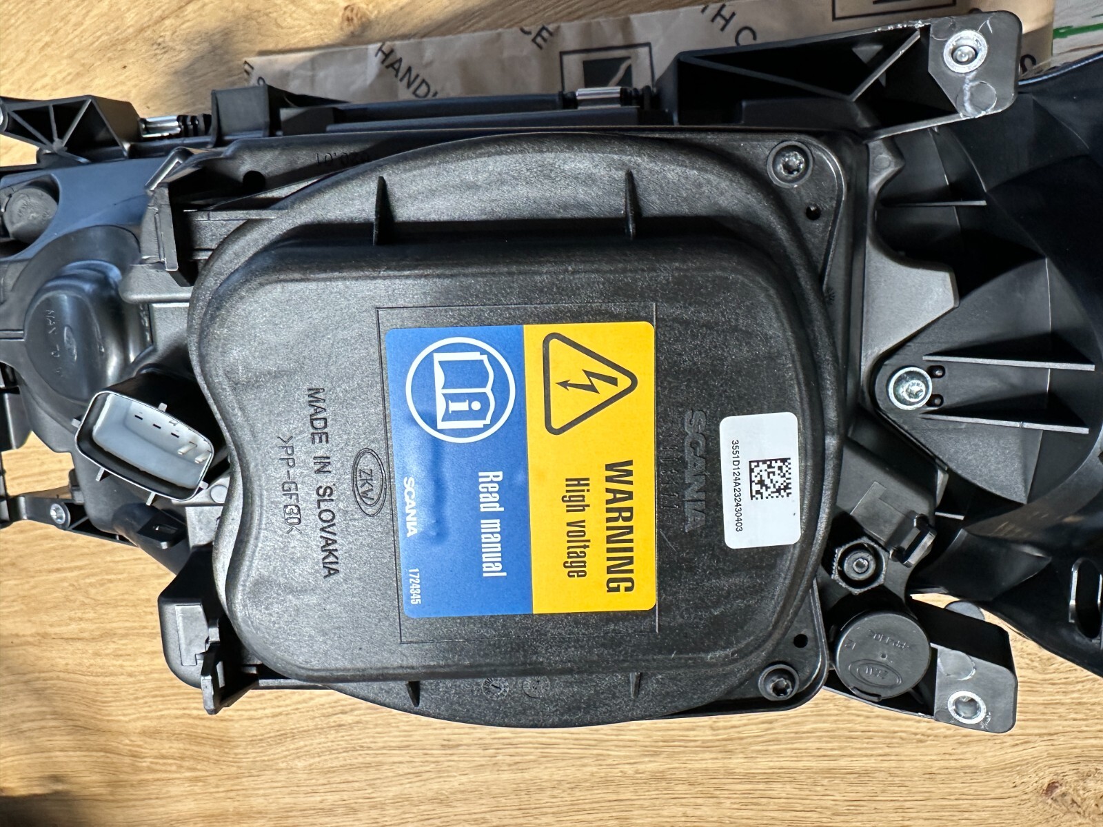 SCANIA FRONT SCHEINWERFER SCHEINWERFER LINKS VORNE KOMPLET 2442630 + 2442689 NEU - Obrázek 10