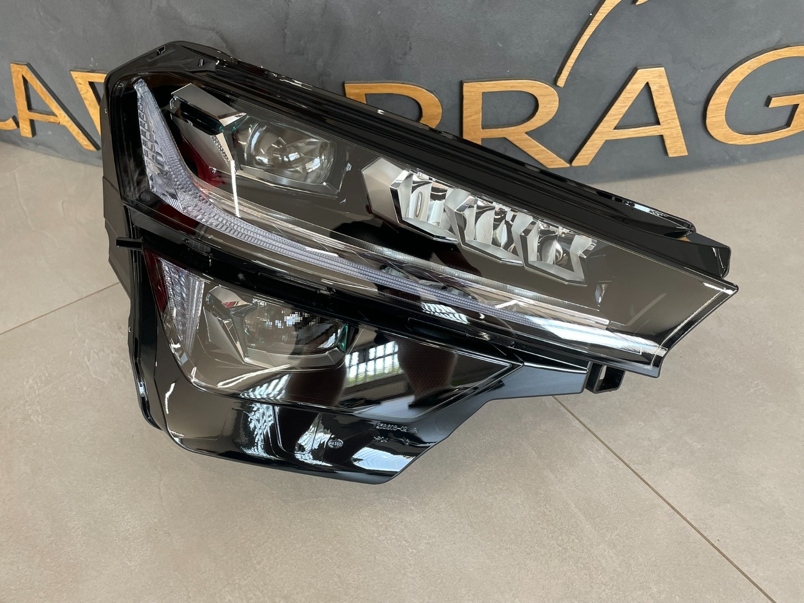 ŠKODA KODIAQ SCHEINWERFER VOLL LED RECHTS KOMPLET 57H941036 = 57H941078 ORIGINAL