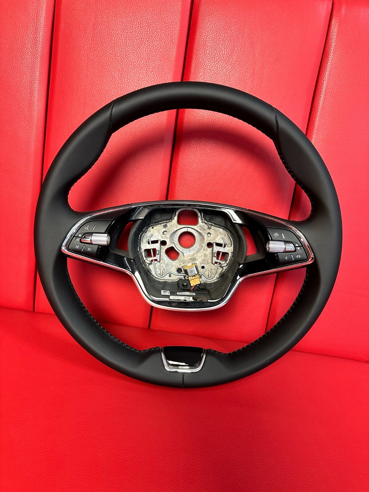SKODA LENKRAD SPORT LENKRAD MIT MULTIFUNKTIONSLENKRAD SKODA STEERING WHEEL