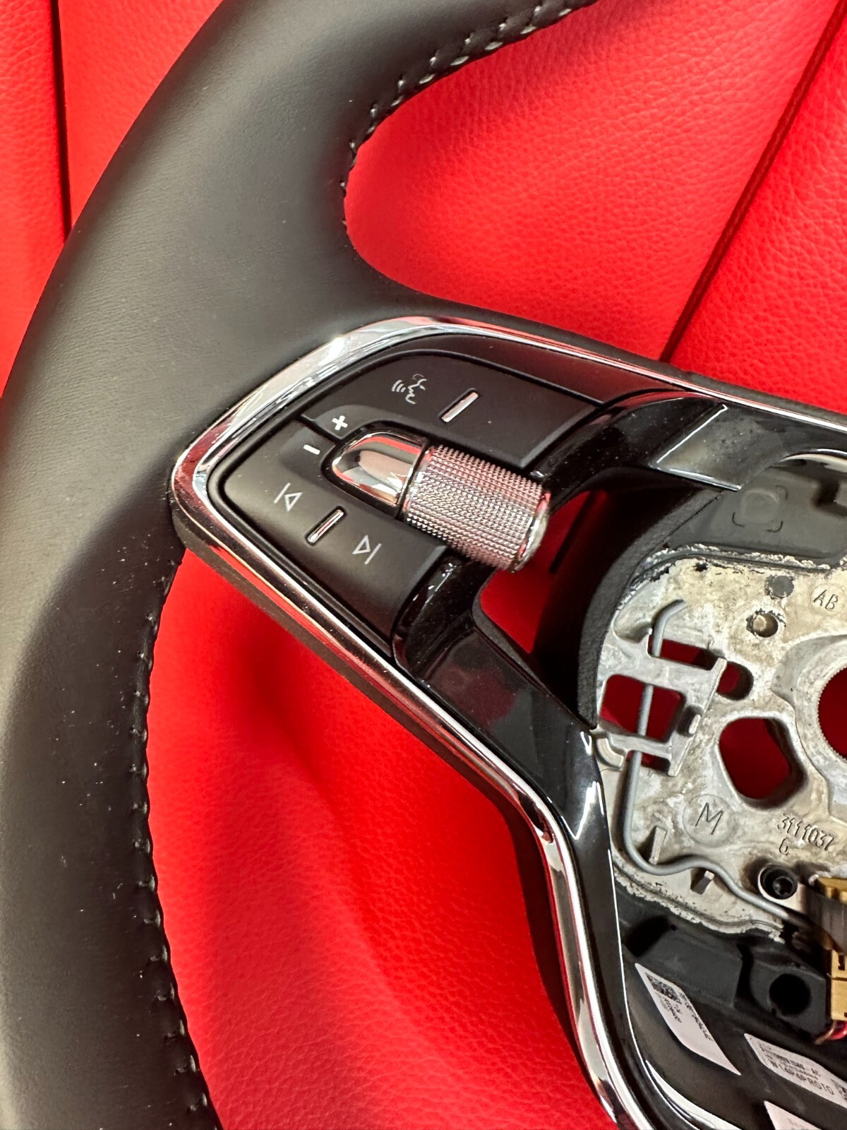 SKODA LENKRAD SPORT LENKRAD MIT MULTIFUNKTIONSLENKRAD SKODA STEERING WHEEL - Obrázek 11