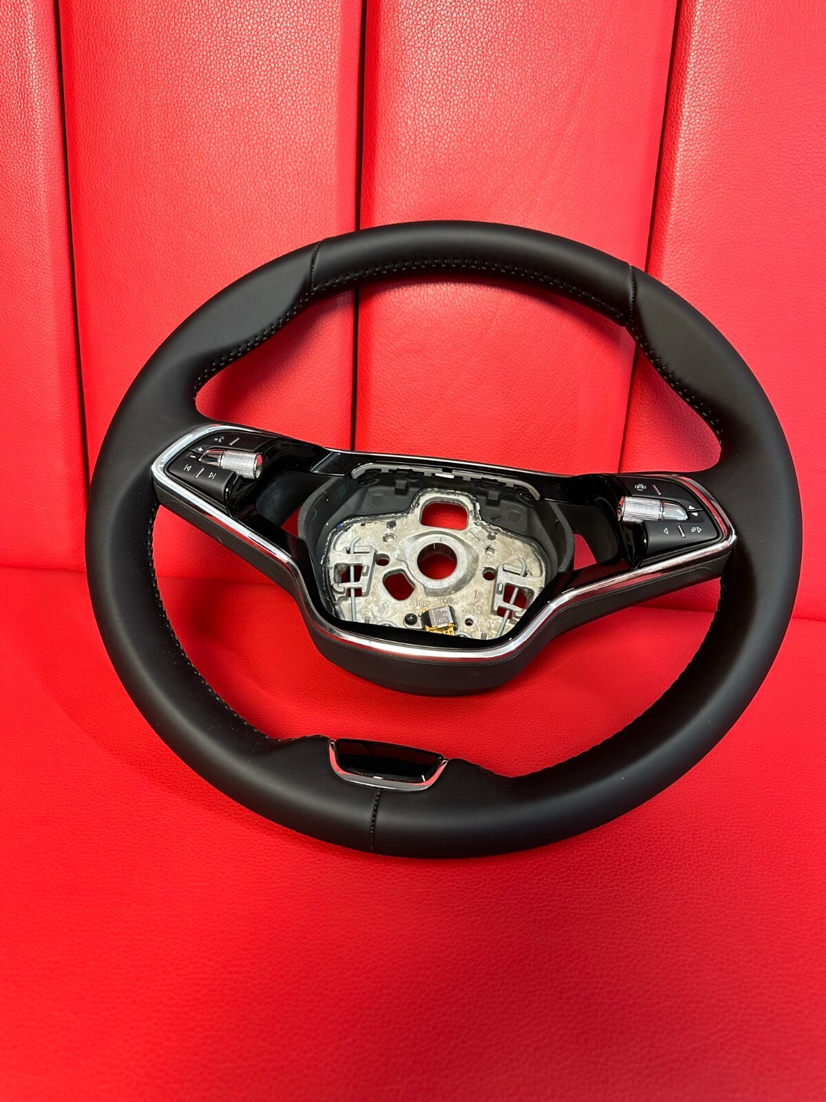 SKODA LENKRAD SPORT LENKRAD MIT MULTIFUNKTIONSLENKRAD SKODA STEERING WHEEL - Obrázek 6