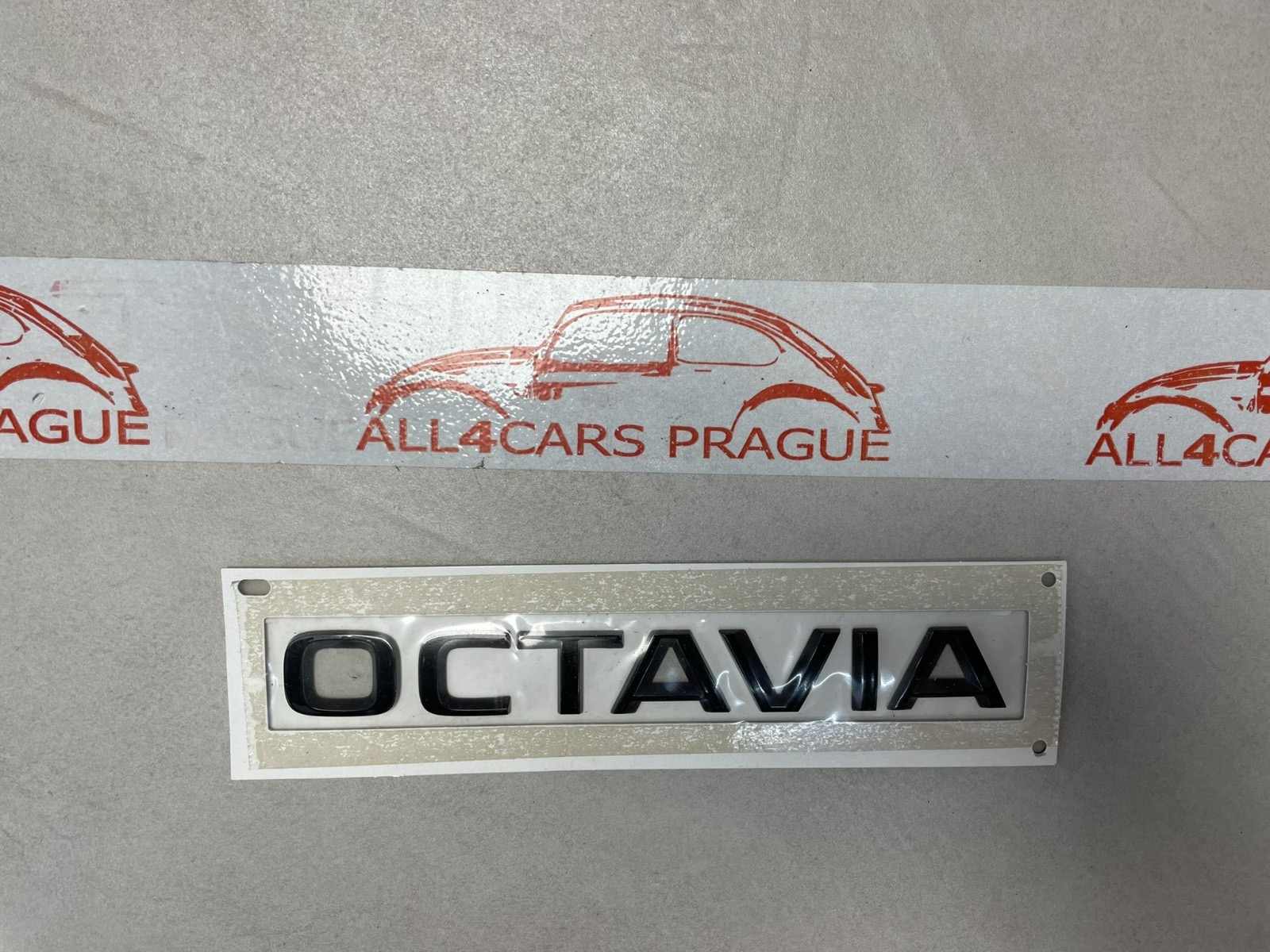 ŠKODA OCTAVIA 5E SCHRIFTZUG BLACK EDITION HINTEN HECKKLAPPE 5E3853687P ORIG.NEU