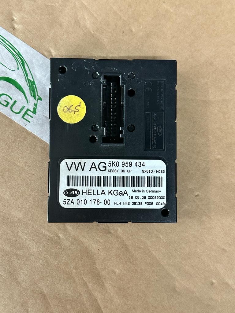 SKODA VW STEUERGERÄT ZUGANG KESSY STARTBERECHTIGUNG 5K0959434 FAST NEU DEM T CAR