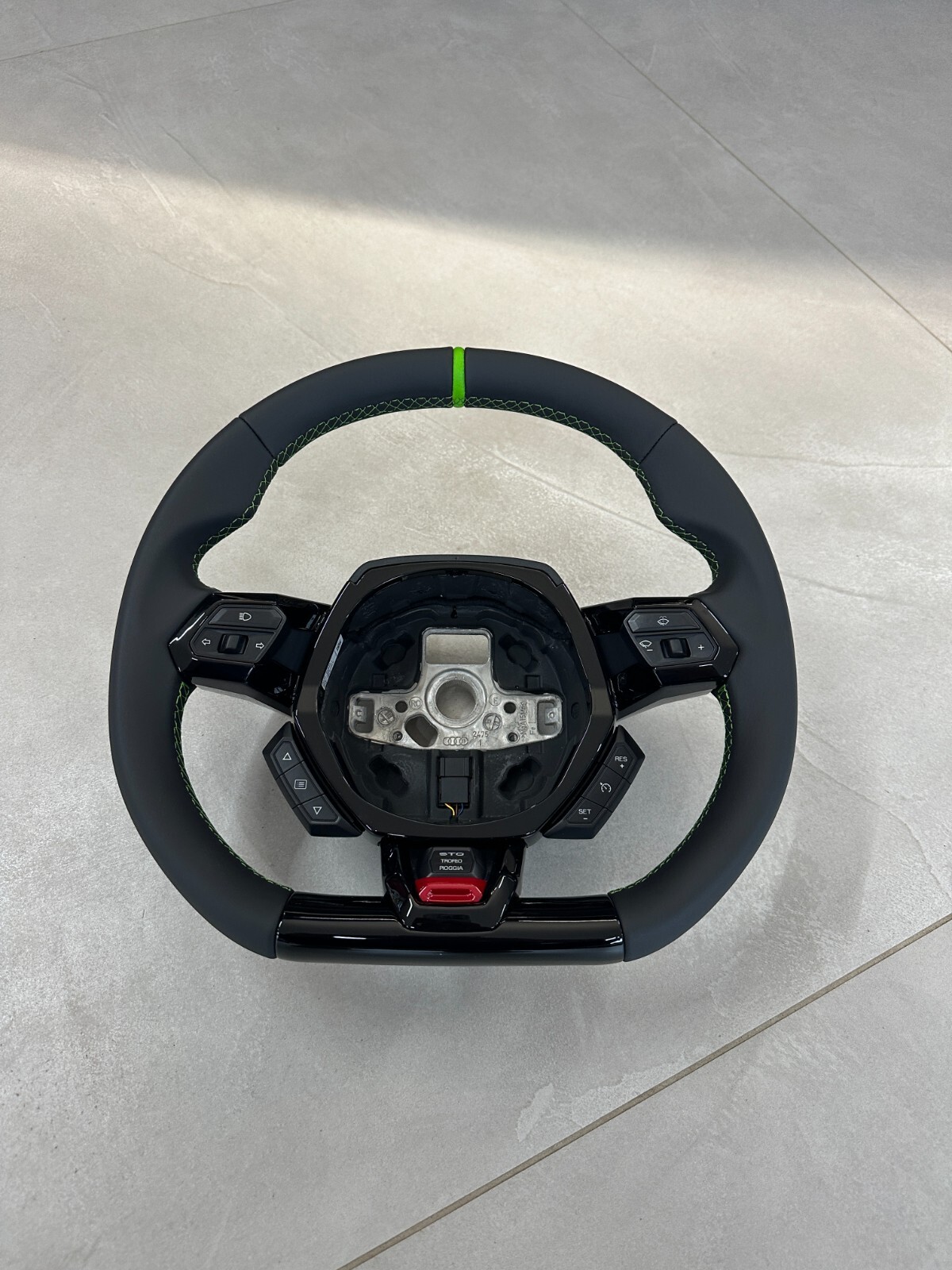 STEERING WHEEL LAMBORGHINI HURACAN STO SPORT LEDER LENKRAD GRÜNE STREIFEN NÄHT - Obrázek 7