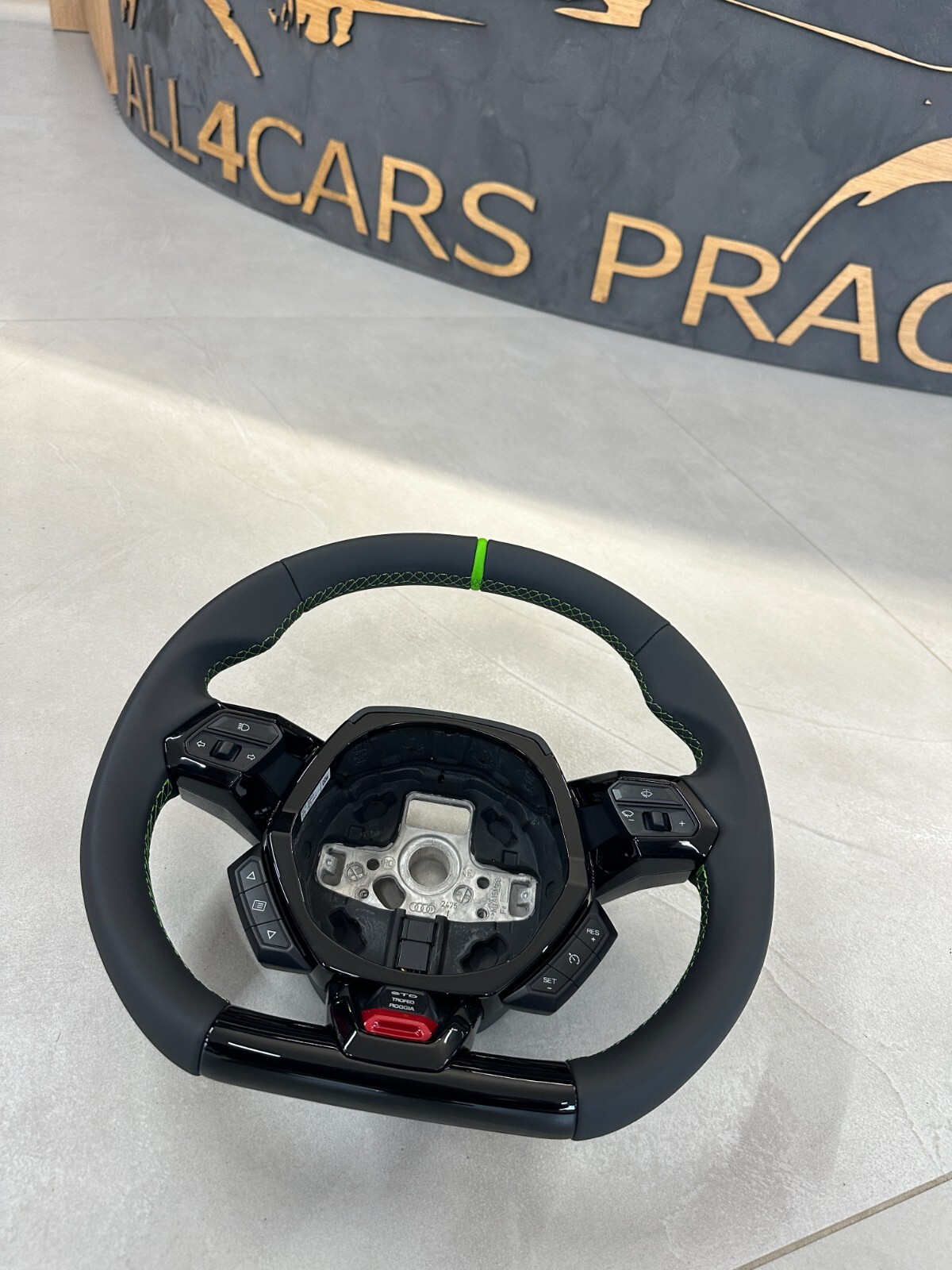 STEERING WHEEL LAMBORGHINI HURACAN STO SPORT LEDER LENKRAD GRÜNE STREIFEN NÄHT