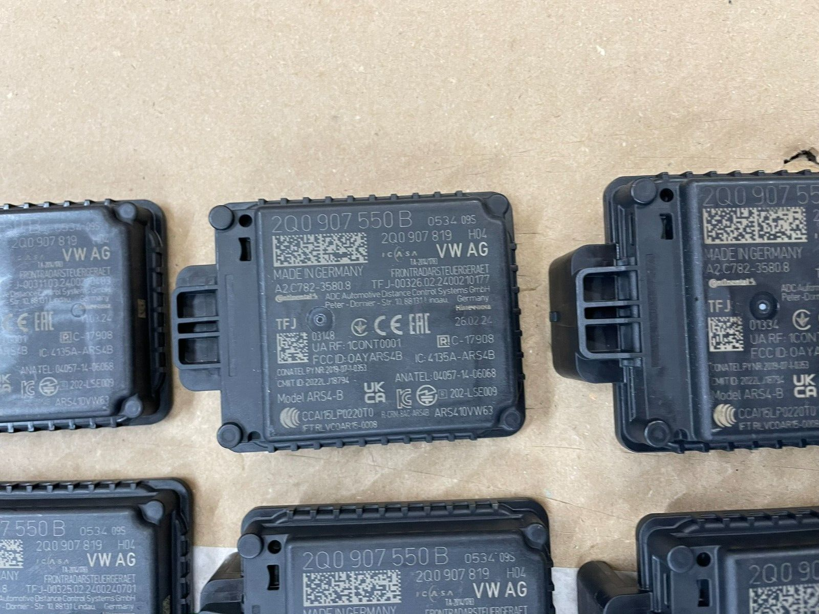 VOLKSWAGEN ACC STEUERGERÄT FÜR ABSTANDSREGELUNG RADARSENSOR 2Q0907550B ORIG NEU - Obrázek 9