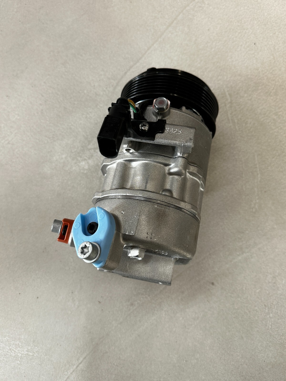 VOLKSWAGEN UP KLIMAKOMPRESSOR 1S0816803A - ORIG.NEU - BITTE ALLE FOTOS GUCKEN .. - Obrázek 12