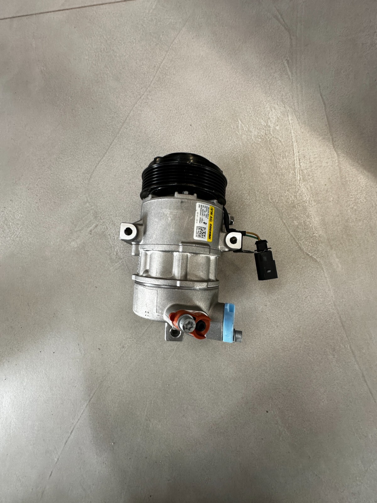 VOLKSWAGEN UP KLIMAKOMPRESSOR 1S0816803A - ORIG.NEU - BITTE ALLE FOTOS GUCKEN .. - Obrázek 4