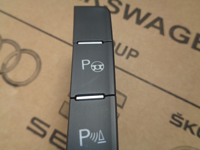 VW GOLF 7 DRUCKTASTEN SCHALTER PDC PLA 5G1927238F Fast Neu d v Test Wagen ORIG. - Obrázek 3