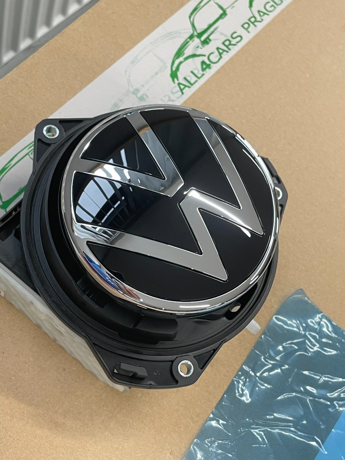 VW GOLF 8 HINTERE TÜRSCHLIESSE LOGO MIT KAMERA MIT MIKROSCHALTER 5H0827469P NEU - Obrázek 12