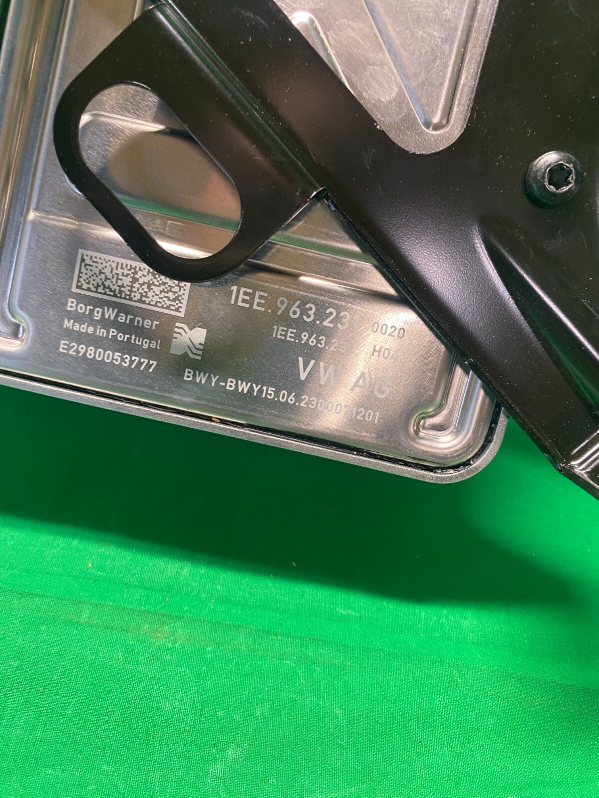 VW ID.3 ID.4 ID5 ELEKTRISCHE HOCHVOLTHEIZUNG BATTERIEHEIZUNG 1EE963231 ORIG.NEU - Obrázek 5