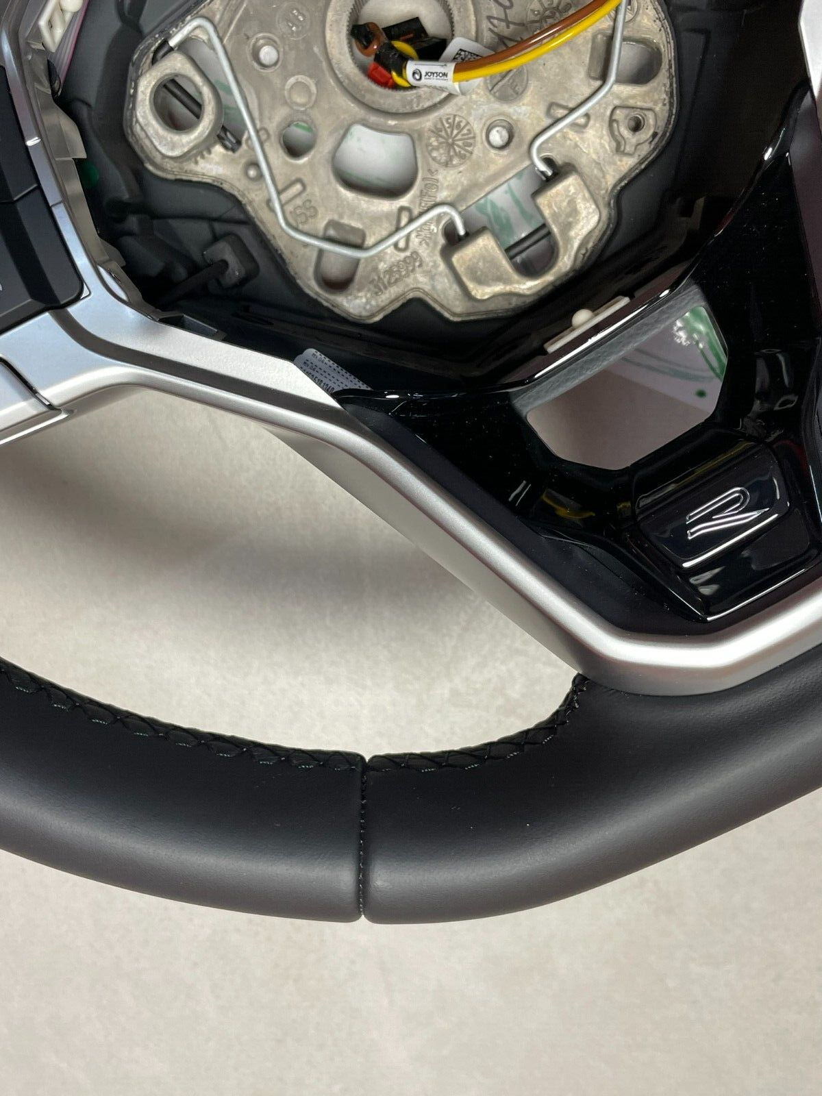 VW LENKRAD SPORT VW GOLF VW TIGUAN LENKRAD LOGO R BEHEIZT 5H0419089HP Fast Neu - Obrázek 20