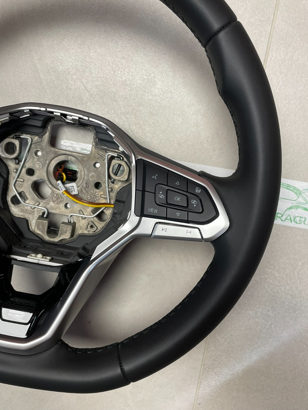 VW LENKRAD SPORT VW GOLF VW TIGUAN LENKRAD LOGO R BEHEIZT 5H0419089HP Fast Neu - Obrázek 6