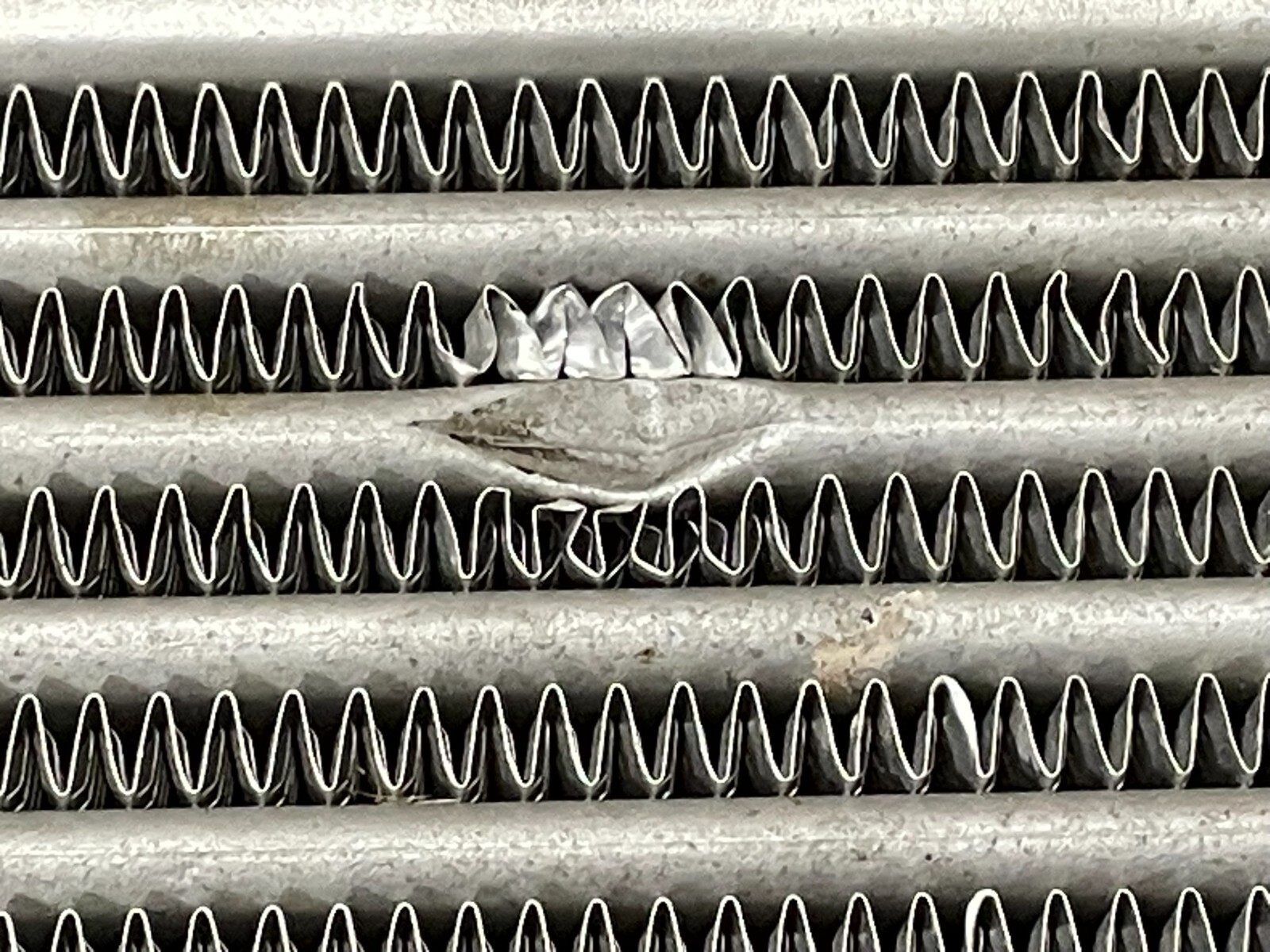 VW LT LADELUFTKÜHLER 2D0145805 DEMONT VOM TEST WAGEN ORIGINAL TEIL - Obrázek 17