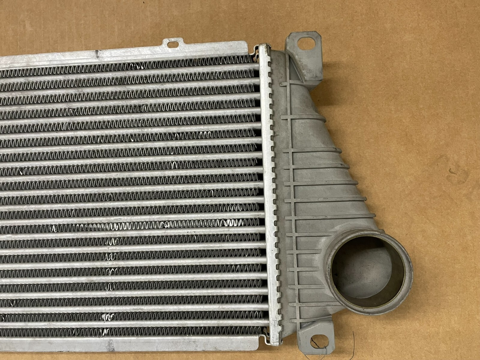 VW LT LADELUFTKÜHLER 2D0145805 DEMONT VOM TEST WAGEN ORIGINAL TEIL - Obrázek 7