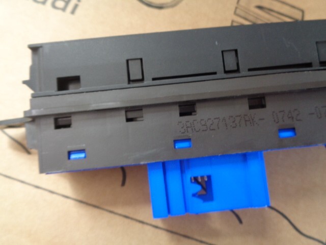 VW PASSAT CC BEDIENEINHEIT MIT DRUCKTASTEN 3AC927137AK Fast Neu Teil d Test Car - Obrázek 5