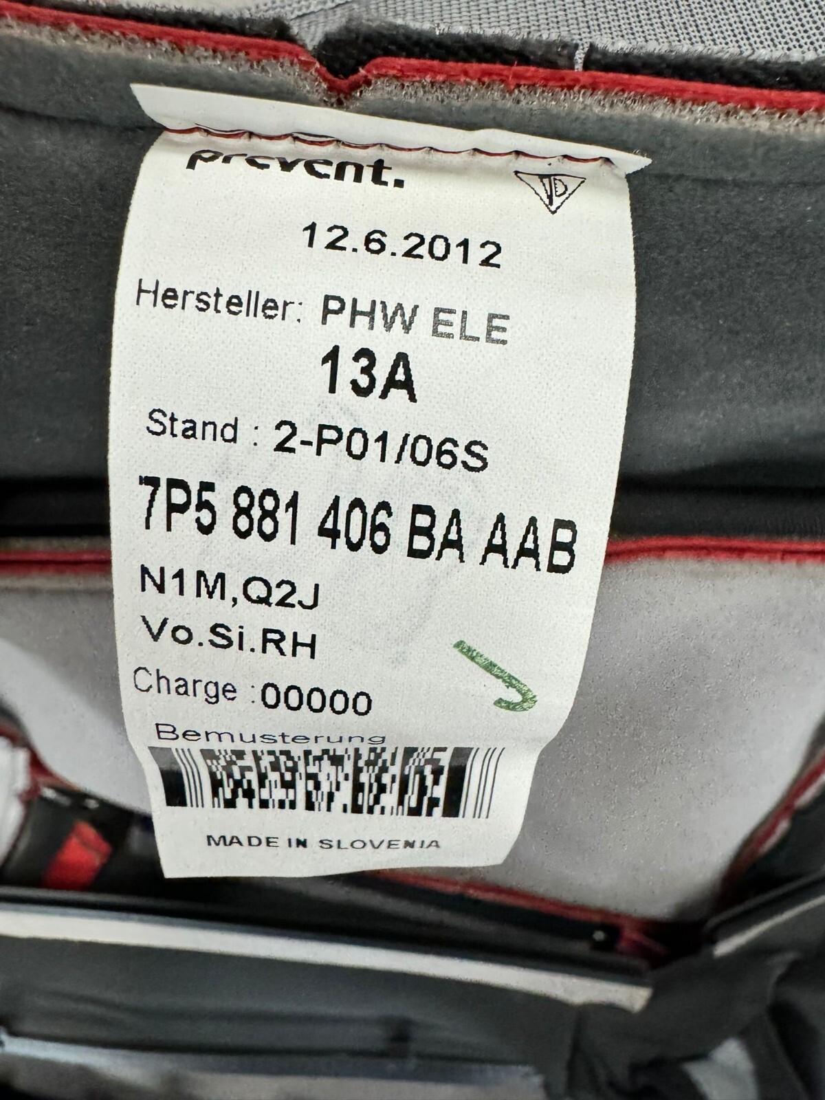 VW TOUAREG 7P SITZBEZUG ROT LEDER SPORT SITZ BETZUGEN SITZEN VORN ORIG.NEU TEIL - Obrázek 18