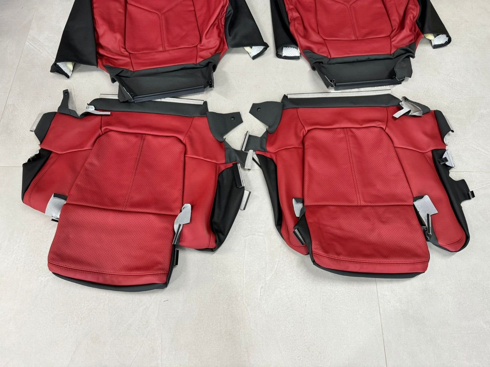 VW TOUAREG 7P SITZBEZUG ROT LEDER SPORT SITZ BETZUGEN SITZEN VORN ORIG.NEU TEIL - Obrázek 6