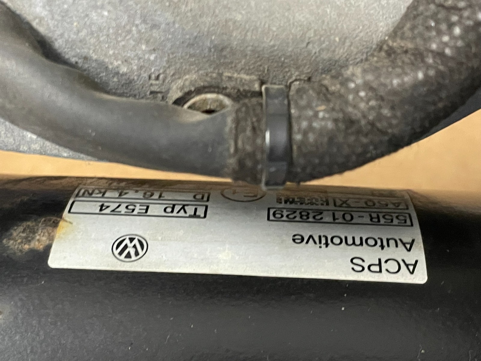 VW TOUAREG CR7 Anhängerkupplung Elektrisch Schwenkbar 760803881E 760803881H Orig - Obrázek 5