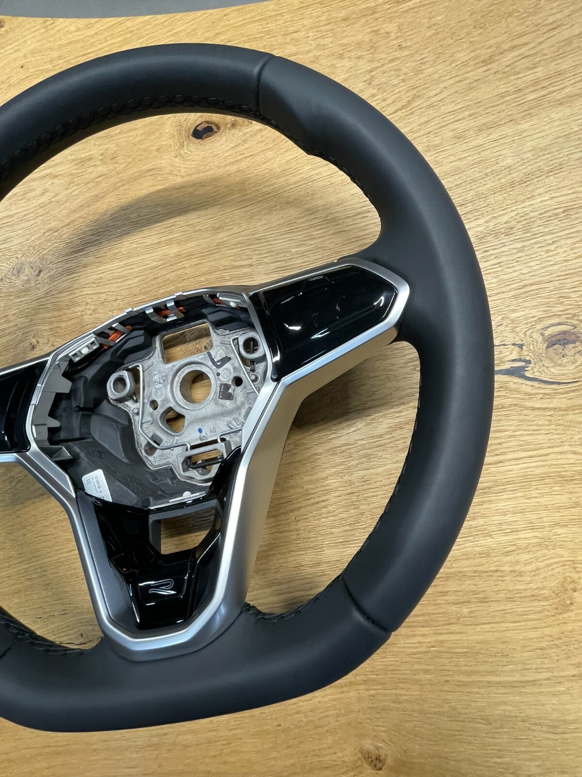 VW TOUAREG MULTIFUNKTIONS LEDER LENKRAD SPORT "R" 760419089Q FAST NEU TEST CAR - Obrázek 15