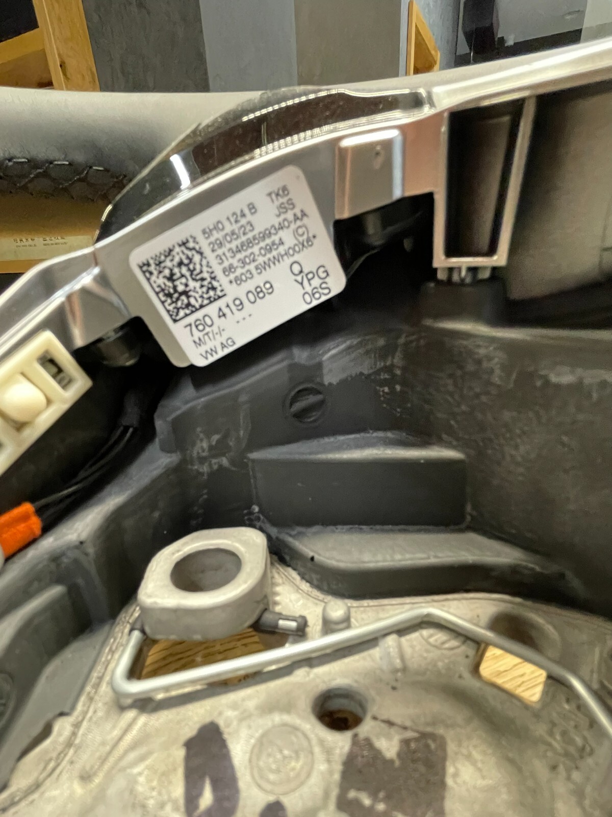 VW TOUAREG MULTIFUNKTIONS LEDER LENKRAD SPORT "R" 760419089Q FAST NEU TEST CAR - Obrázek 4