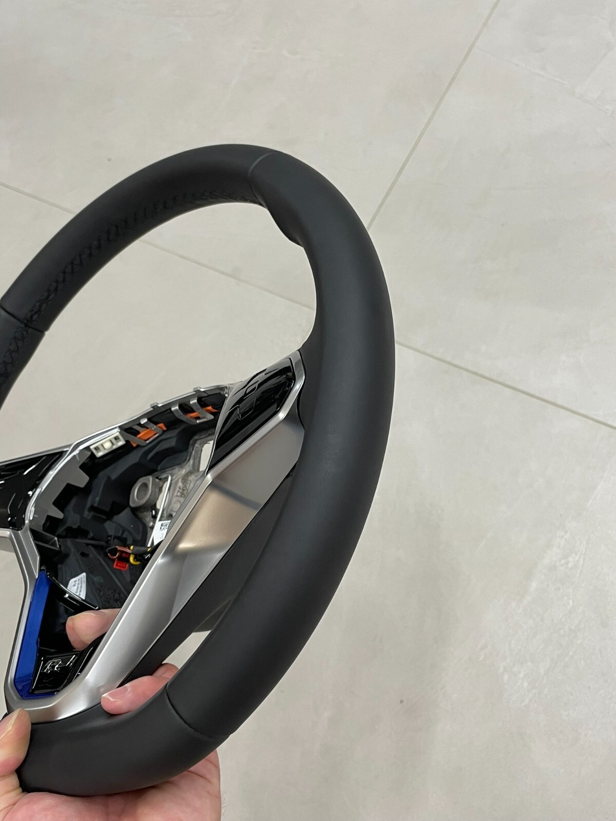 VW TOUAREG MULTIFUNKTIONS SPORT LENKRAD BEHEIZT "R" 760419089S Fast Neu Test Car - Obrázek 24