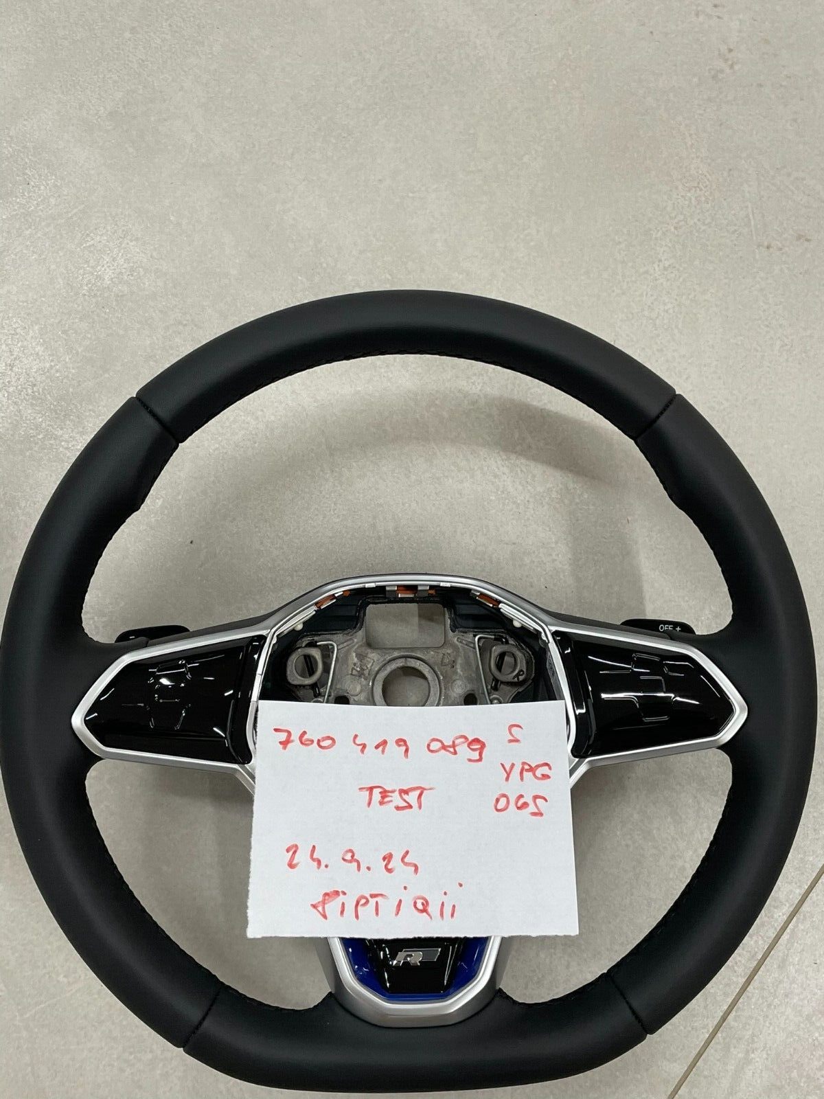 VW TOUAREG MULTIFUNKTIONS SPORT LENKRAD BEHEIZT "R" 760419089S Fast Neu Test Car - Obrázek 25