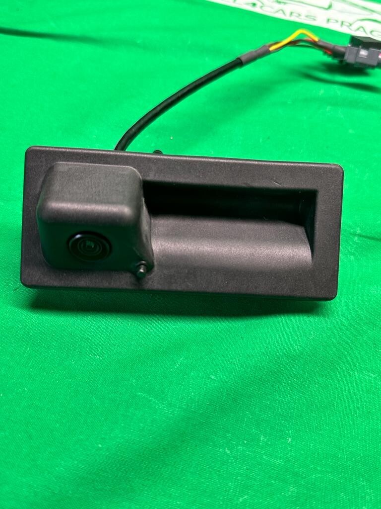 VW TOURAN 5T HECKKLAPPENGRIFF HINTEN MIT KAMERA 5TA827566B ORIGINAL VW NEU TEIL! - Obrázek 9