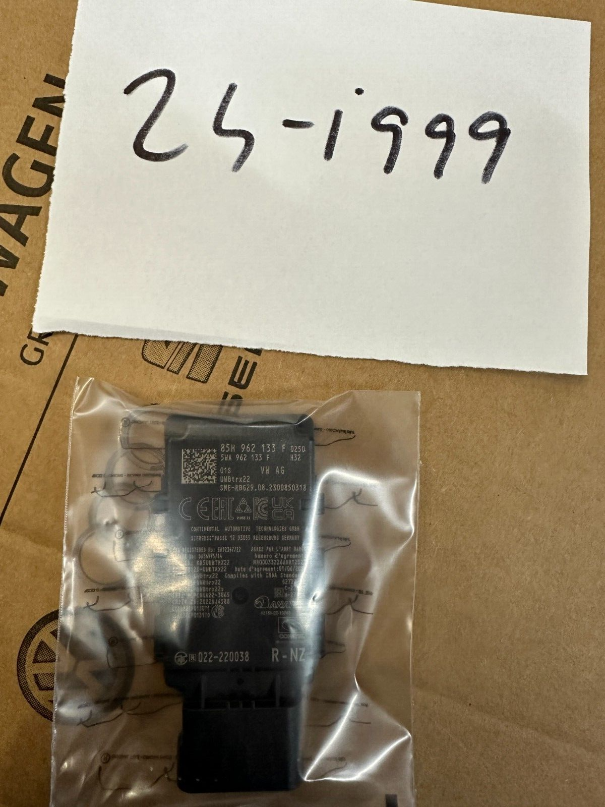 85H962133F AUDI VW SKODA SEAT ANTENNENVERSTÄRKER 85H962133F - Obrázek 17