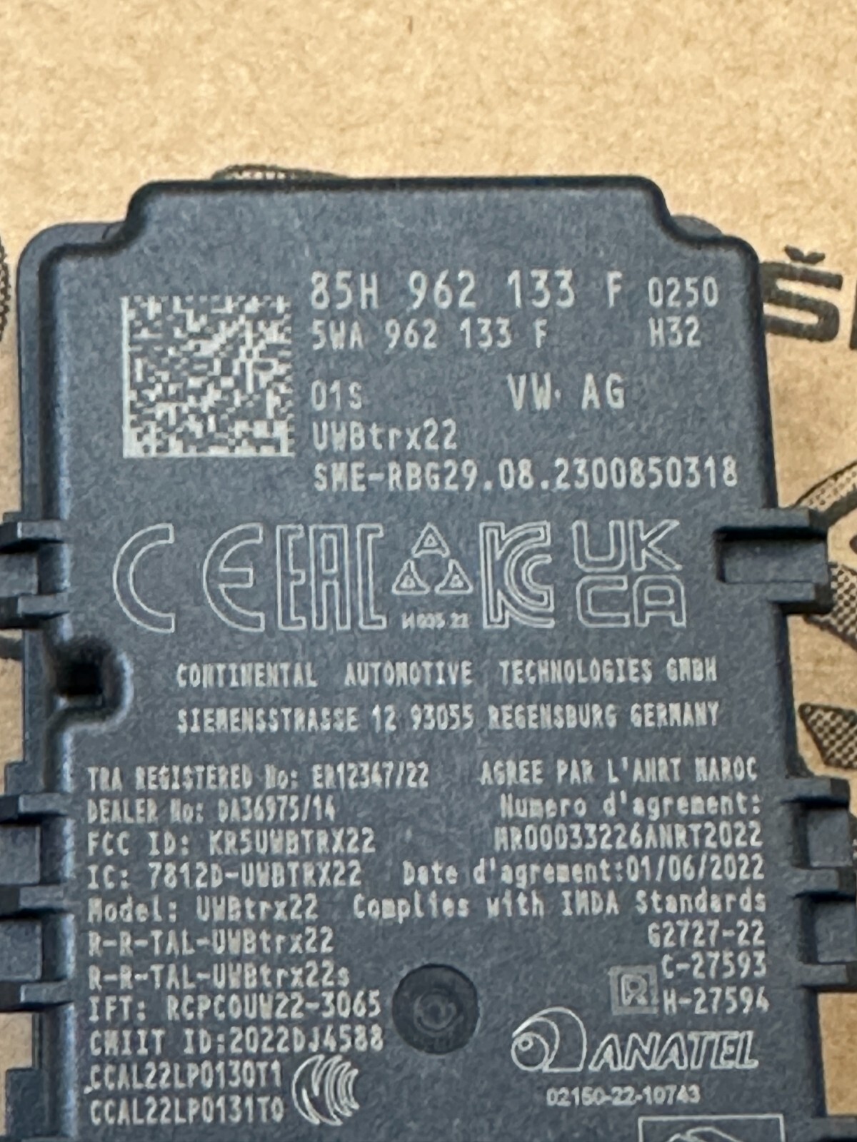 85H962133F AUDI VW SKODA SEAT ANTENNENVERSTÄRKER 85H962133F - Obrázek 3