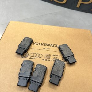 85H962133F AUDI VW SKODA SEAT ANTENNENVERSTÄRKER 85H962133F