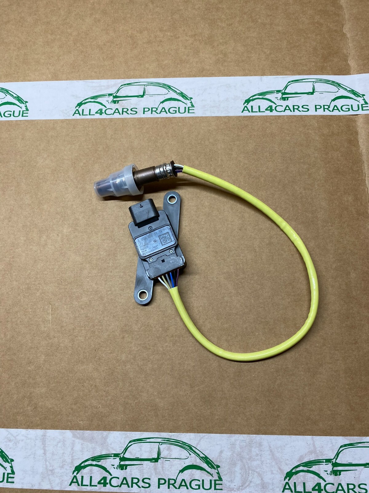 A0009055114 MERCEDES-BENZ NOX SENSOR A0009055114 NOX SENZOR MERCEDES BENZ OE NEU