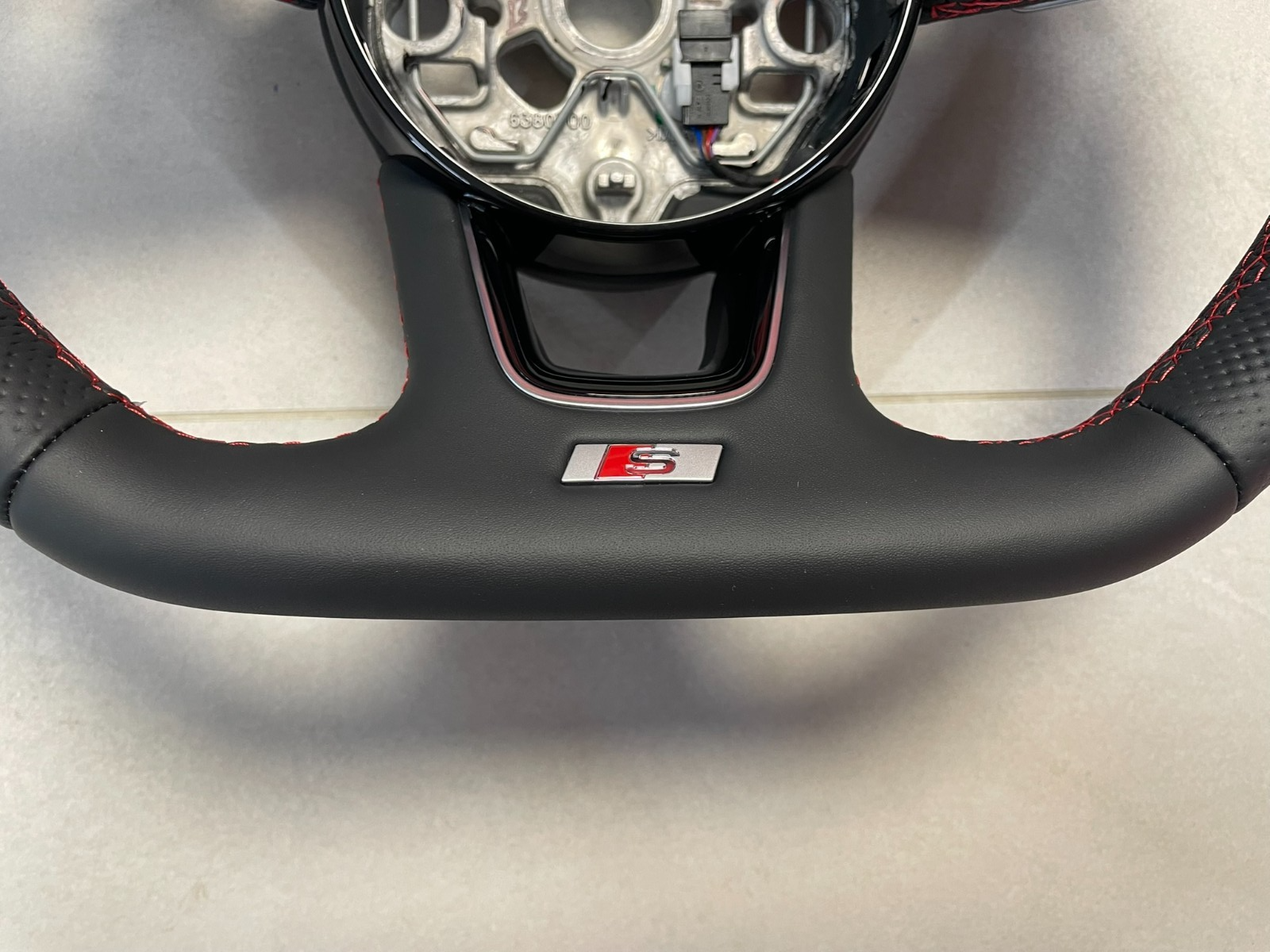 AUDI A3 S3 8Y LENKRAD SPORT ABGEFLACHT GELOCHT SCHALTWIPPEN 8Y0419091Q ORIG NEU - Obrázek 11