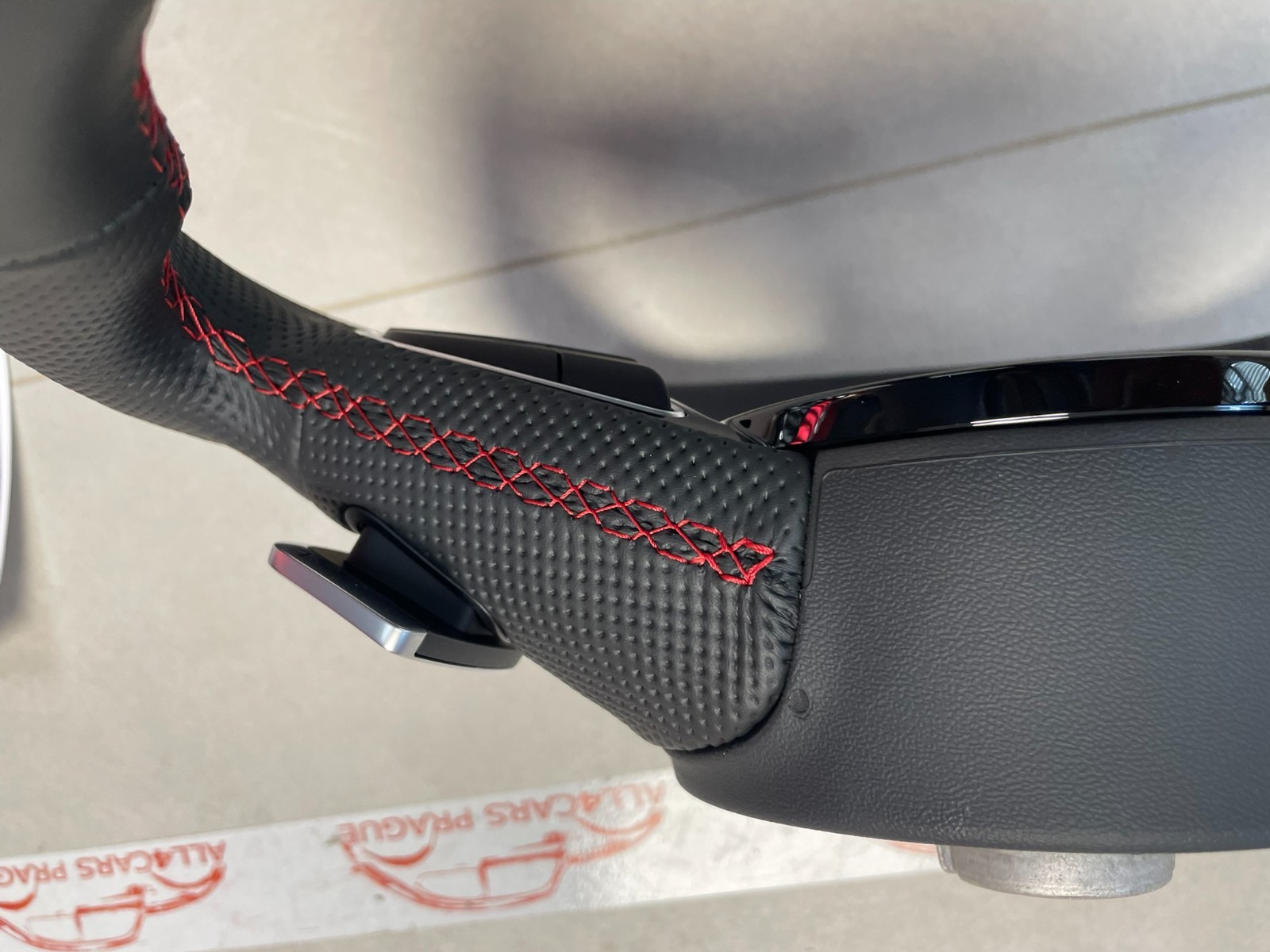 AUDI A3 S3 8Y LENKRAD SPORT ABGEFLACHT GELOCHT SCHALTWIPPEN 8Y0419091Q ORIG NEU - Obrázek 16