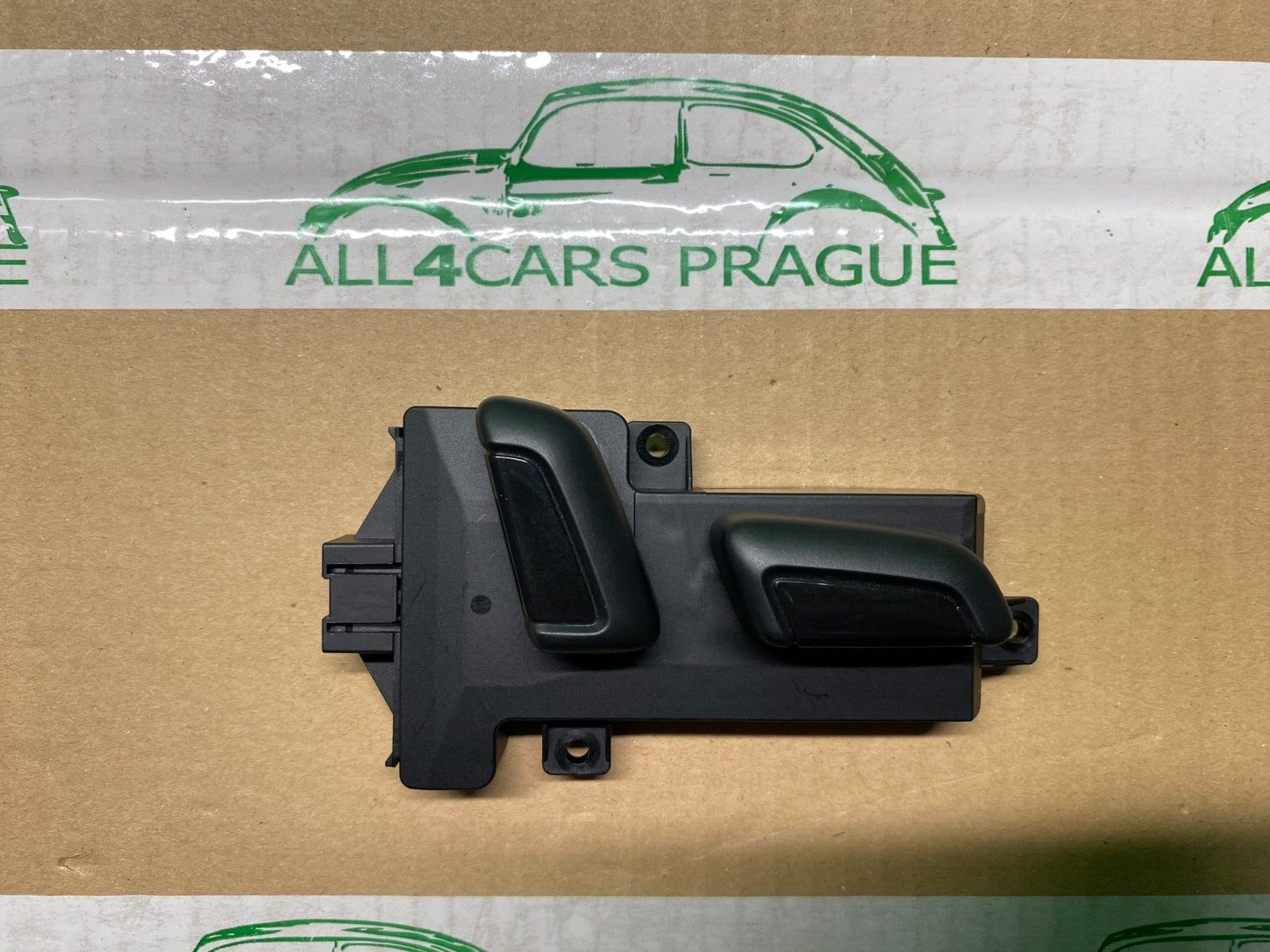 AUDI A5/RS5 SCHALTER FÜR VORDERSITZ VORNE LINKS 8W0959748B ORIGINAL