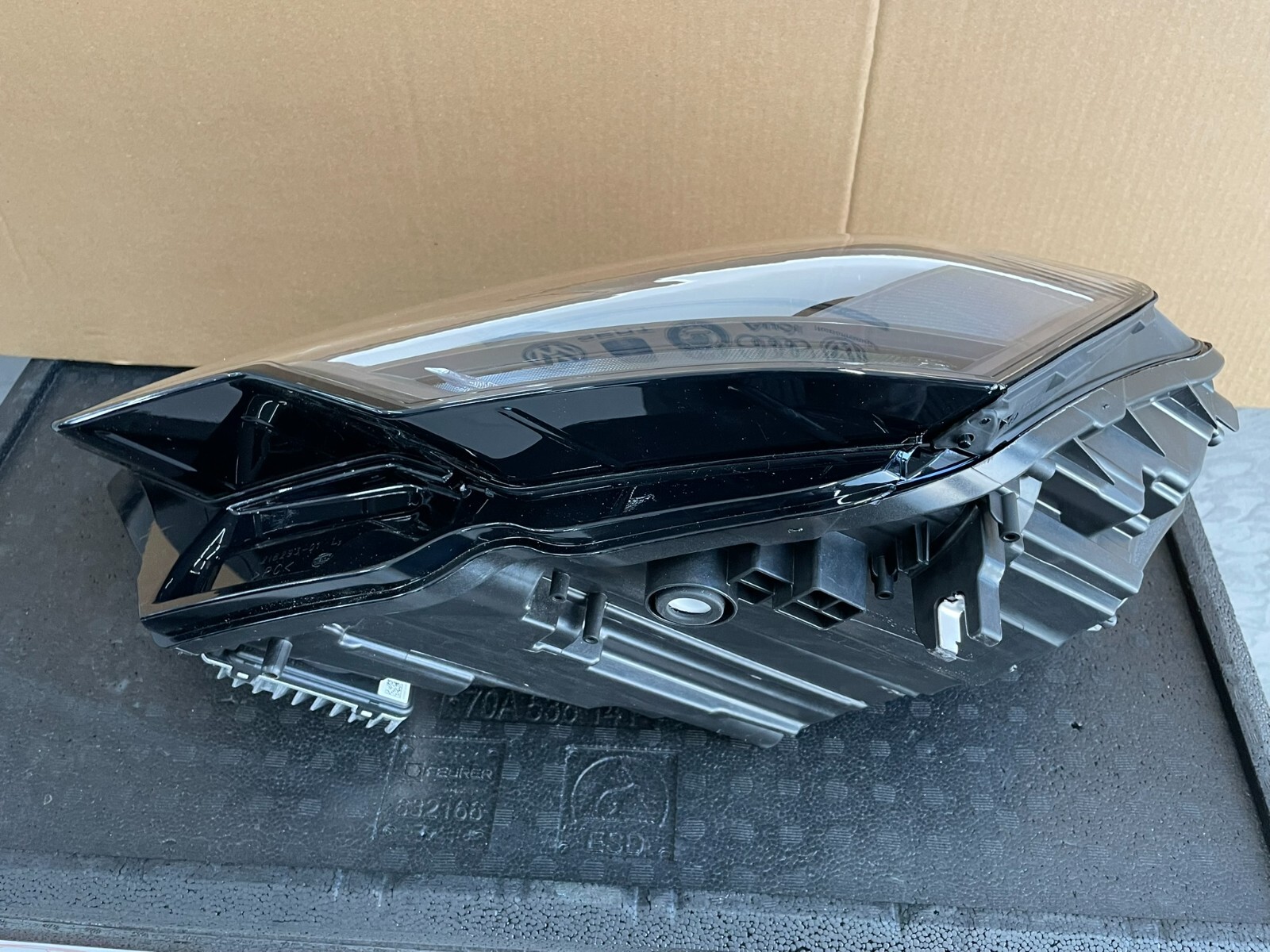 AUDI A6 C8 VOLL LED SCHEINWERFER VORNE LINKS 4K0941033C KOMPLET NEU ORIG. AUDI ! - Obrázek 13