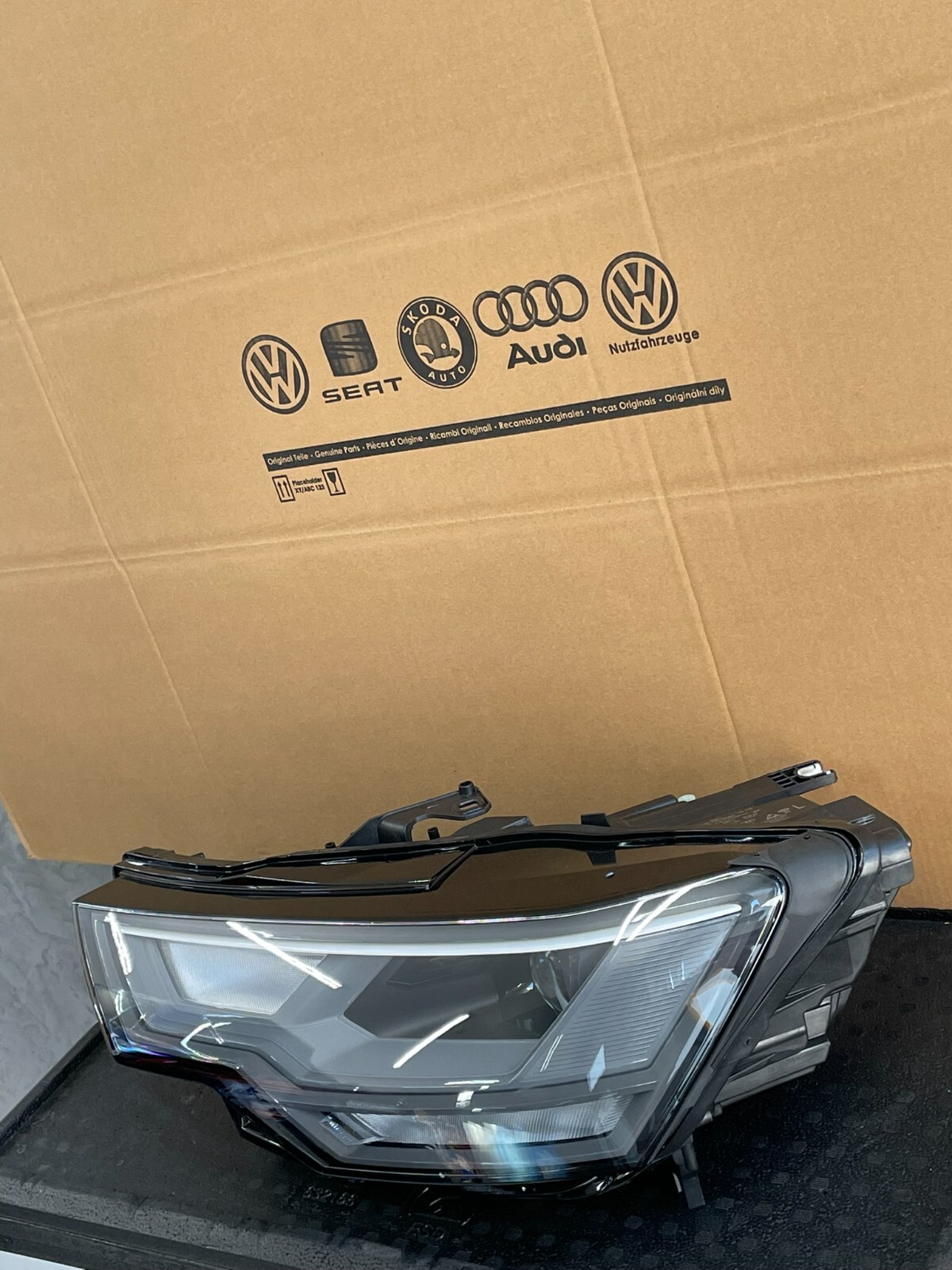 AUDI A6 C8 VOLL LED SCHEINWERFER VORNE LINKS 4K0941033C KOMPLET NEU ORIG. AUDI ! - Obrázek 5