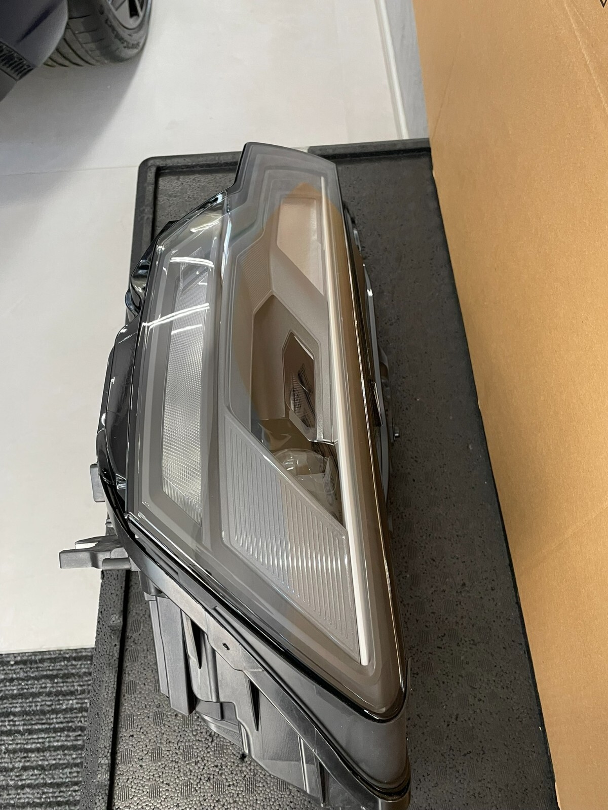 AUDI A6 C8 VOLL LED SCHEINWERFER VORNE LINKS 4K0941033C KOMPLET NEU ORIG. AUDI ! - Obrázek 6