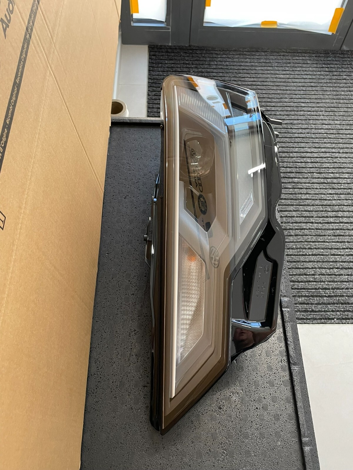 AUDI A6 C8 VOLL LED SCHEINWERFER VORNE LINKS 4K0941033C KOMPLET NEU ORIG. AUDI ! - Obrázek 8