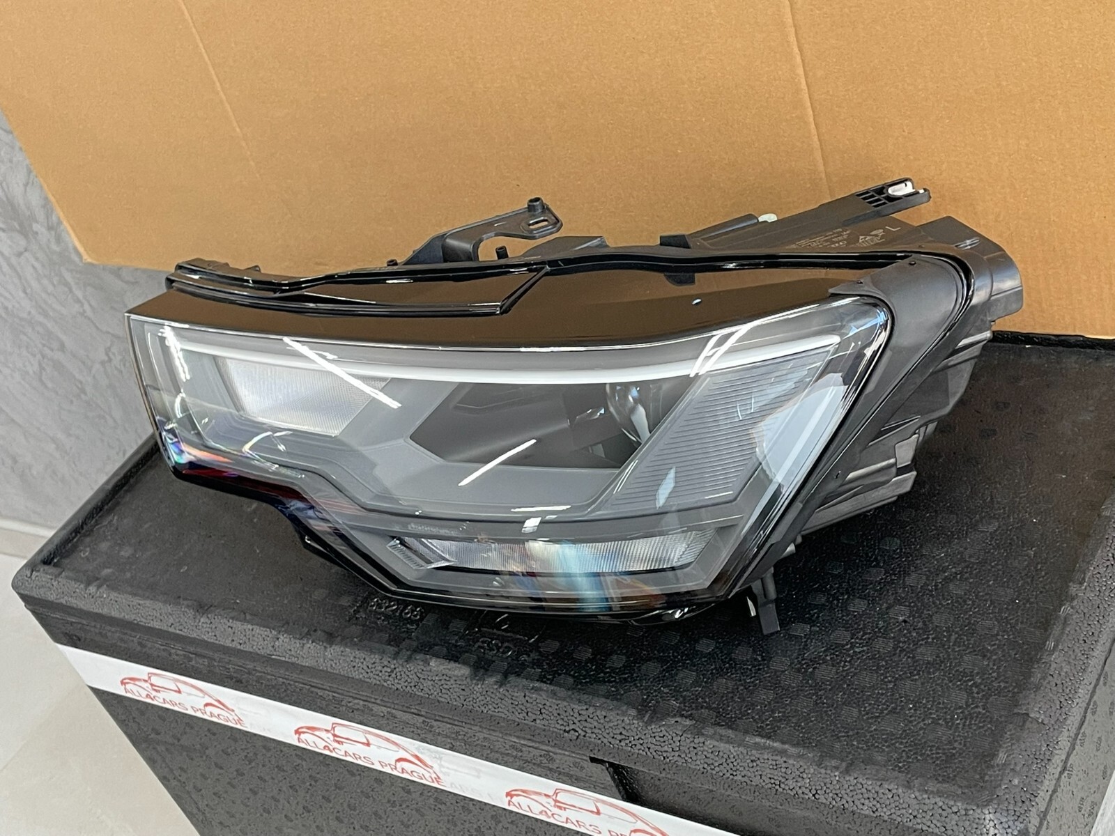 AUDI A6 C8 VOLL LED SCHEINWERFER VORNE LINKS 4K0941033C KOMPLET NEU ORIG. AUDI !