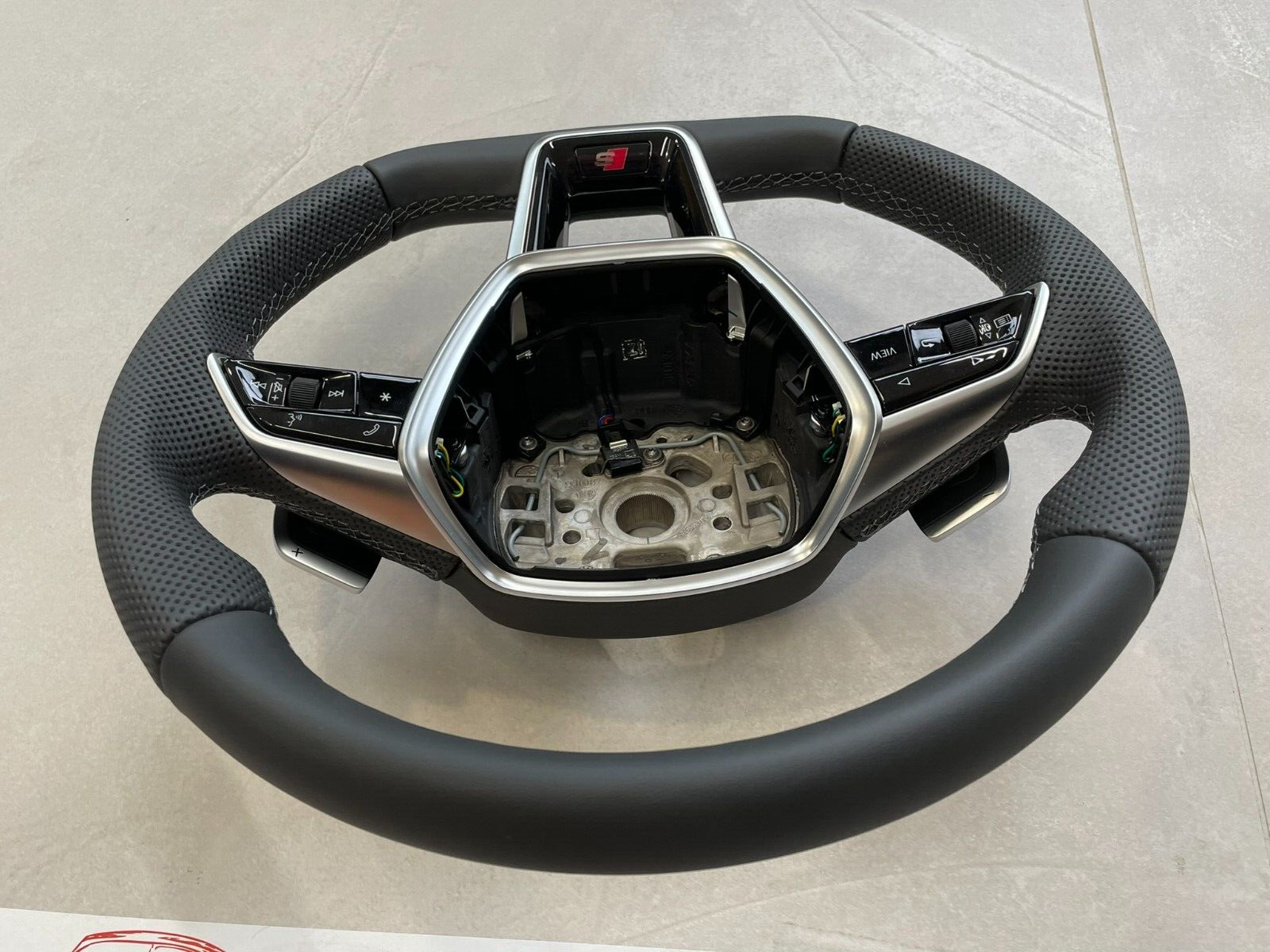 AUDI A6 S6 A7 S7 C8 4K AUDI S SPORT LEDER LENKRAD ABGEFLACHT GELOCHT ORIG.NEU - Obrázek 12