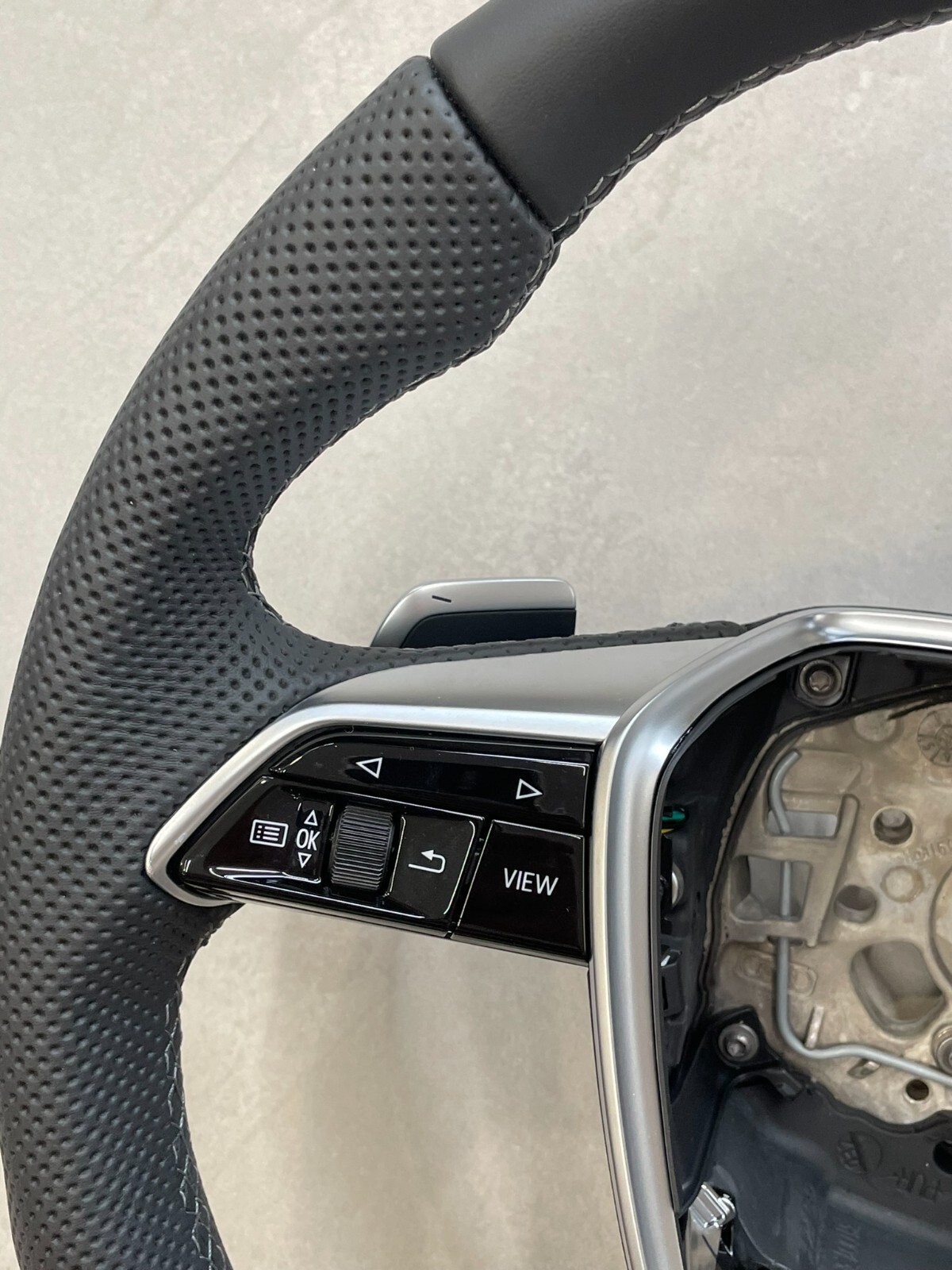 AUDI A6 S6 A7 S7 C8 4K AUDI S SPORT LEDER LENKRAD ABGEFLACHT GELOCHT ORIG.NEU - Obrázek 9