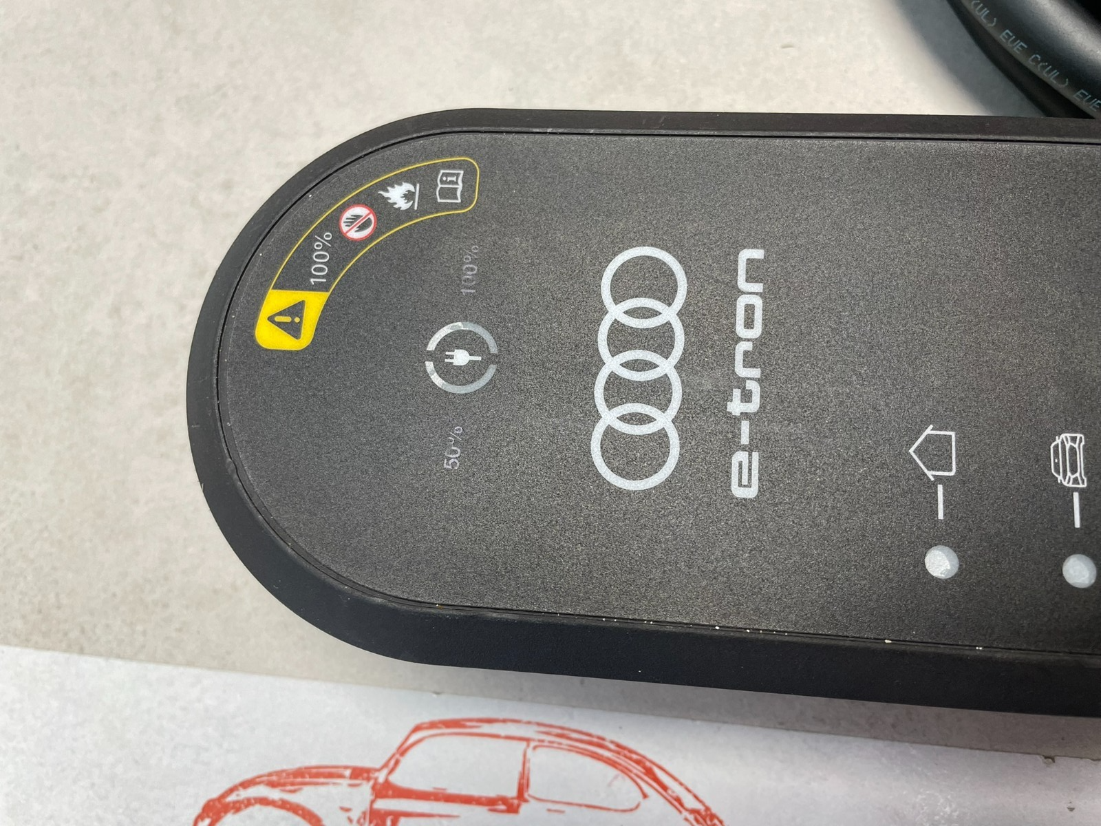 AUDI CHARGER MIT LADEKABEL FÜR AUDI ELEKTRO AUTOS 8V4971675BB 9.6 KW ORIG.AUDI ! - Obrázek 8