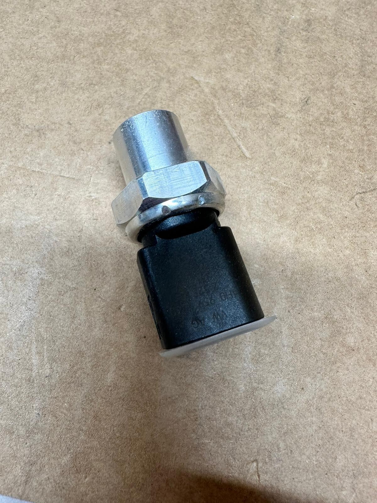 AUDI PORSCHE VW SKODA SEAT DRUCKSCHALTER FÜR KLIMAANLAGE 4H0959126B ORIG.NEU!!!