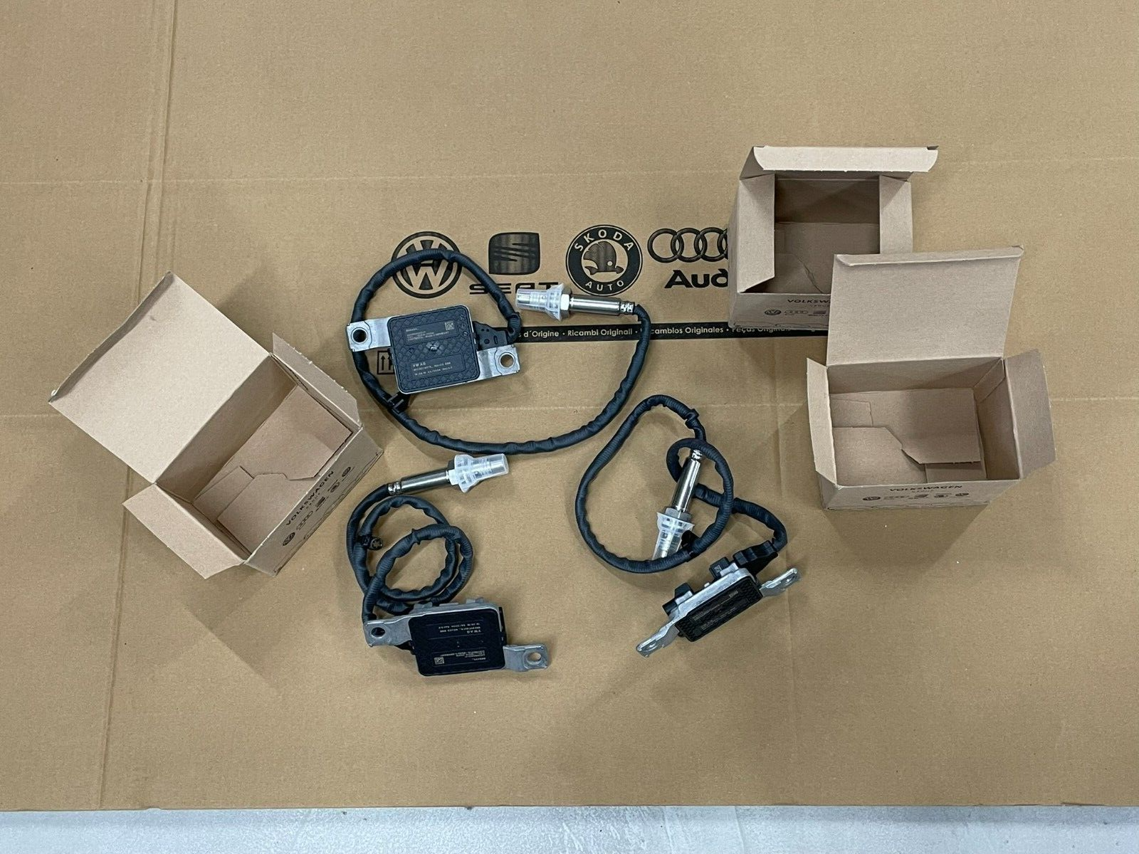 AUDI Q5 3.0 TDI NOX SENSOR 8R0907807R = 8R0907807AA = 8R0907807AE NEU ORIG AUDI