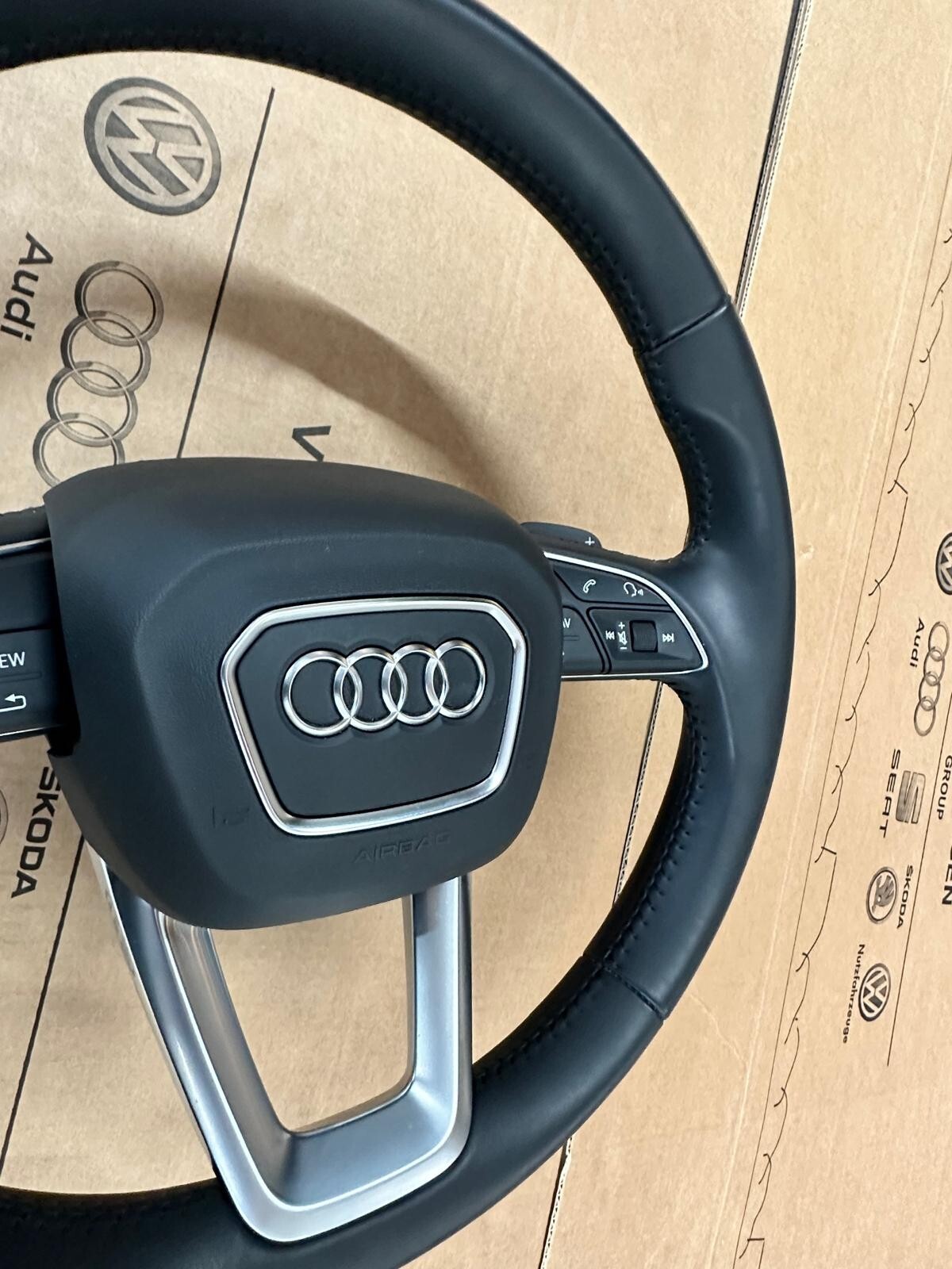 AUDI Q5 LEDER LENKRAD 80A419091BC MIT AIRBAG. - Obrázek 11