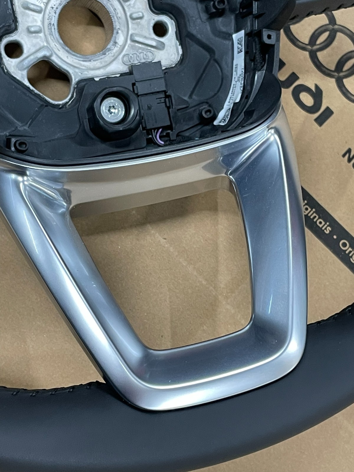 AUDI Q5 Q7 Q8 SPORT MULTIFUNKTION SCHALTWIPPEN LENKRAD SCHWARZ 4M0419091M ORIG. - Obrázek 12